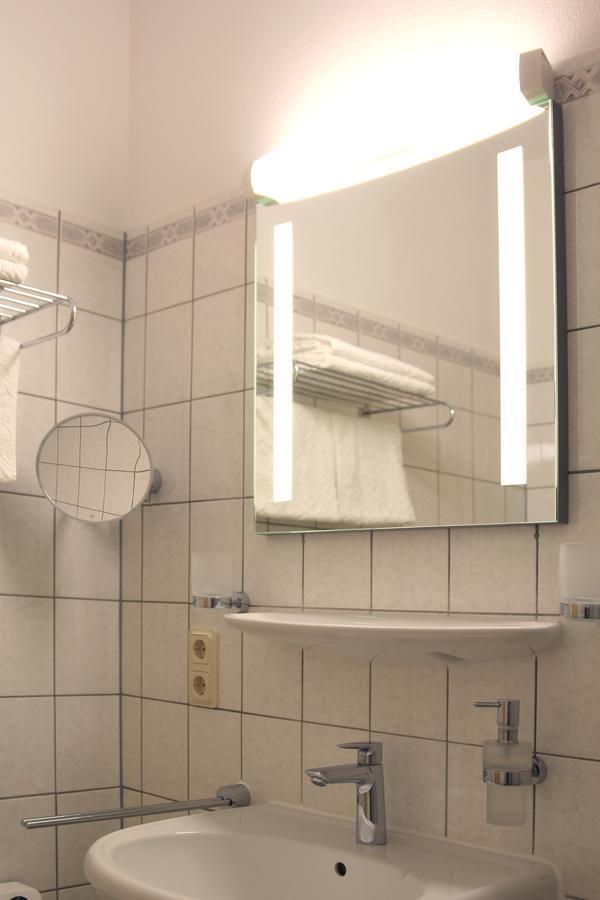 Pension Martinerhof Wintrich Exteriör bild
