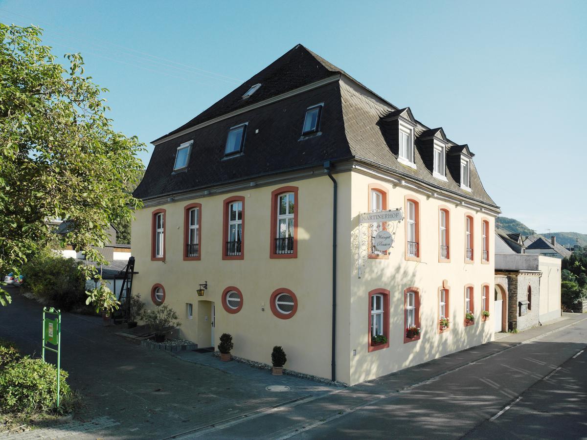 Pension Martinerhof Wintrich Exteriör bild
