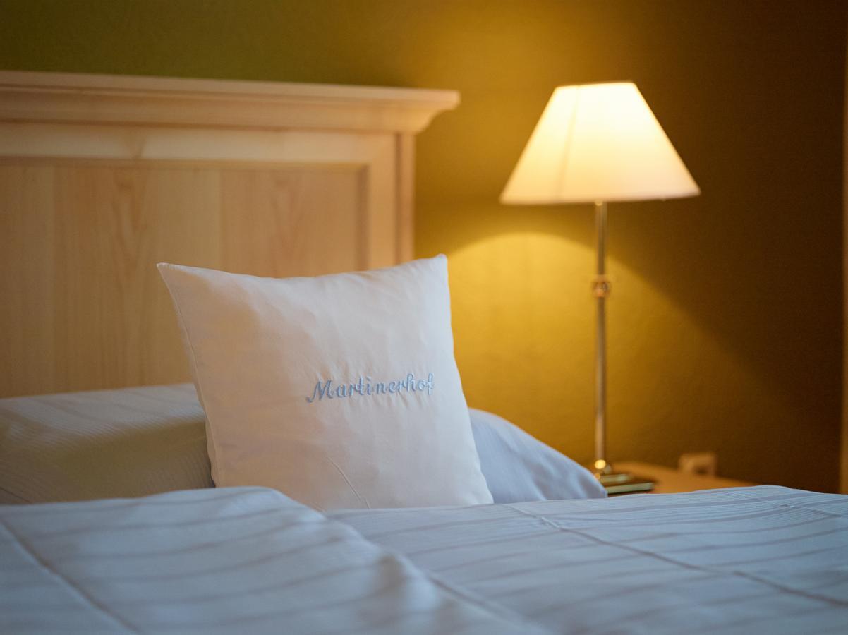 Pension Martinerhof Wintrich Exteriör bild
